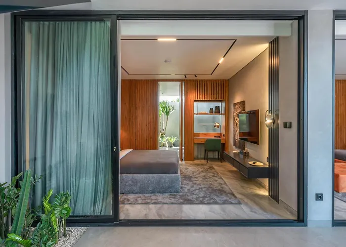 Beyond The Palms - Impressive Brand New 4br With Rooftop * チャングー