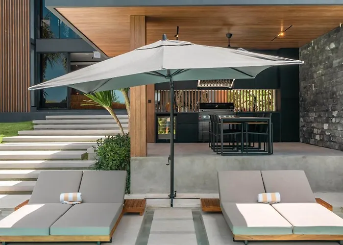 Beyond The Palms - Impressive Brand New 4br With Rooftop チャングー