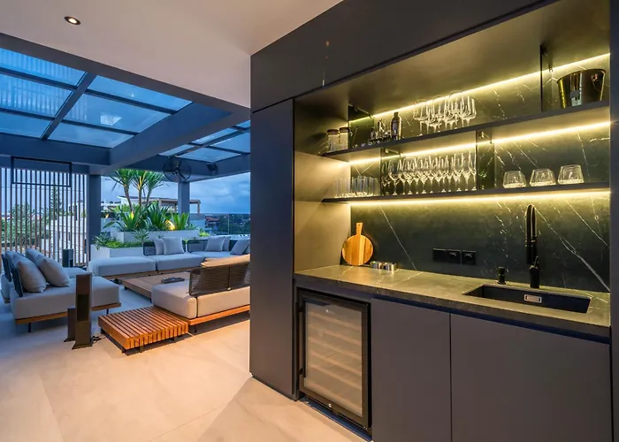 Beyond The Palms - Impressive Brand New 4br With Rooftop * チャングー