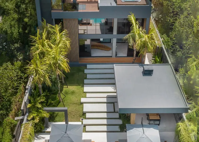 Beyond The Palms - Impressive Brand New 4br With Rooftop